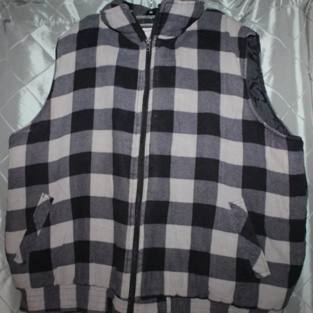 Vtg Woodland Men 2XL Black‎ White Plaid Body Warmer Zip Up Quilted Liner Vest